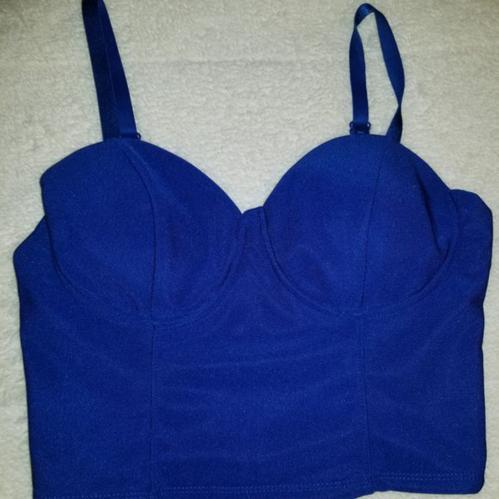 Arden B blue crop top